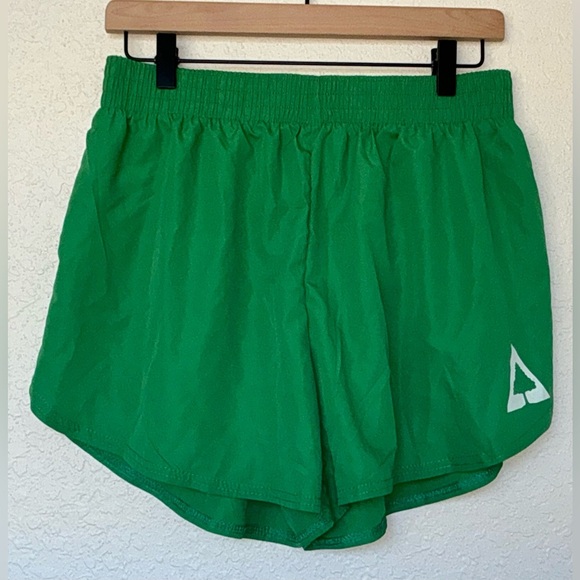 Azarhia Women's Green Shorts (NWT) - Picture 1 of 7